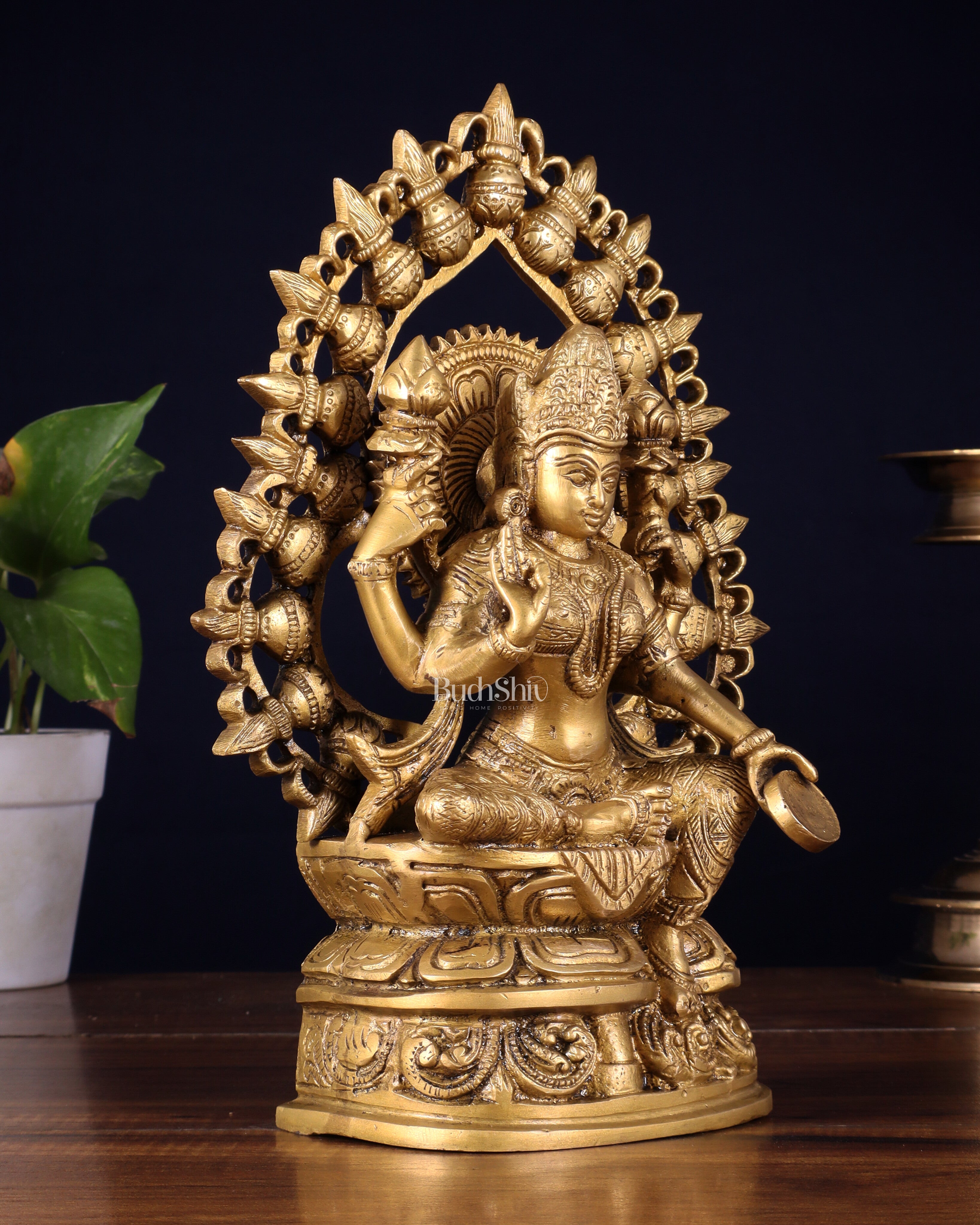 Pure Brass Goddess Lakshmi Statue with Prabhavali – 10.5 Inch