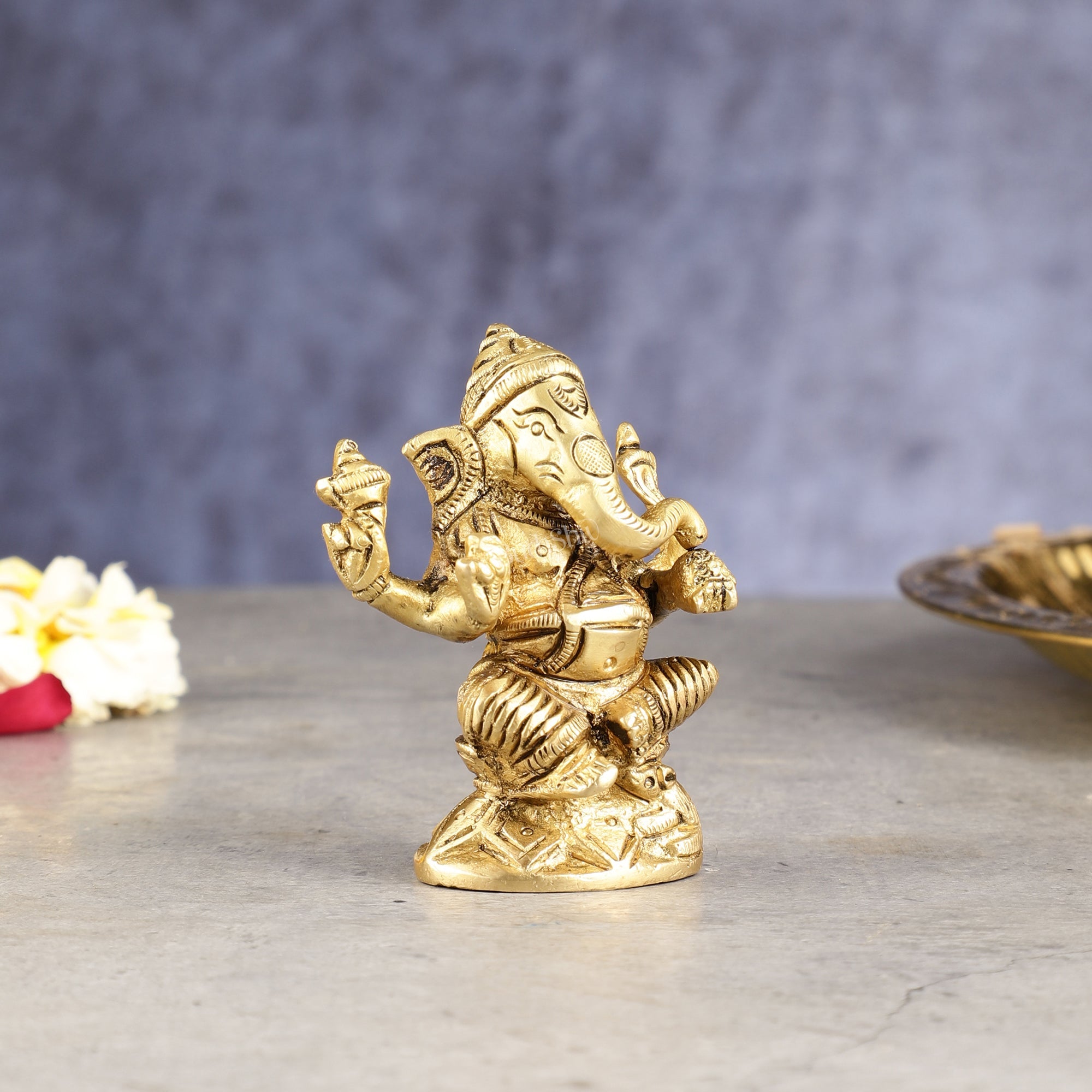 Pure brass small ganesha idol 3 inch