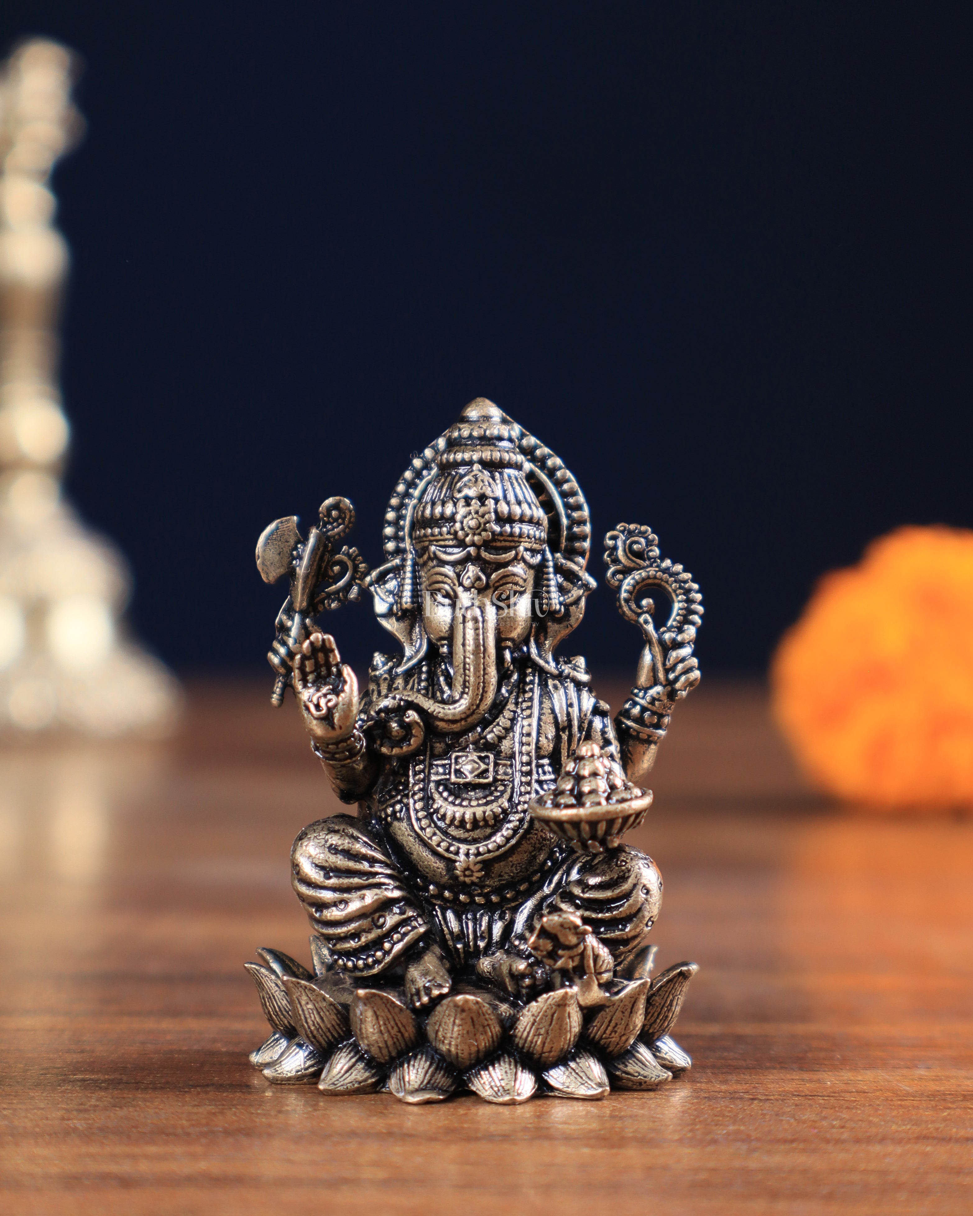 Lord Ganesha idol with Right-Side Trunk