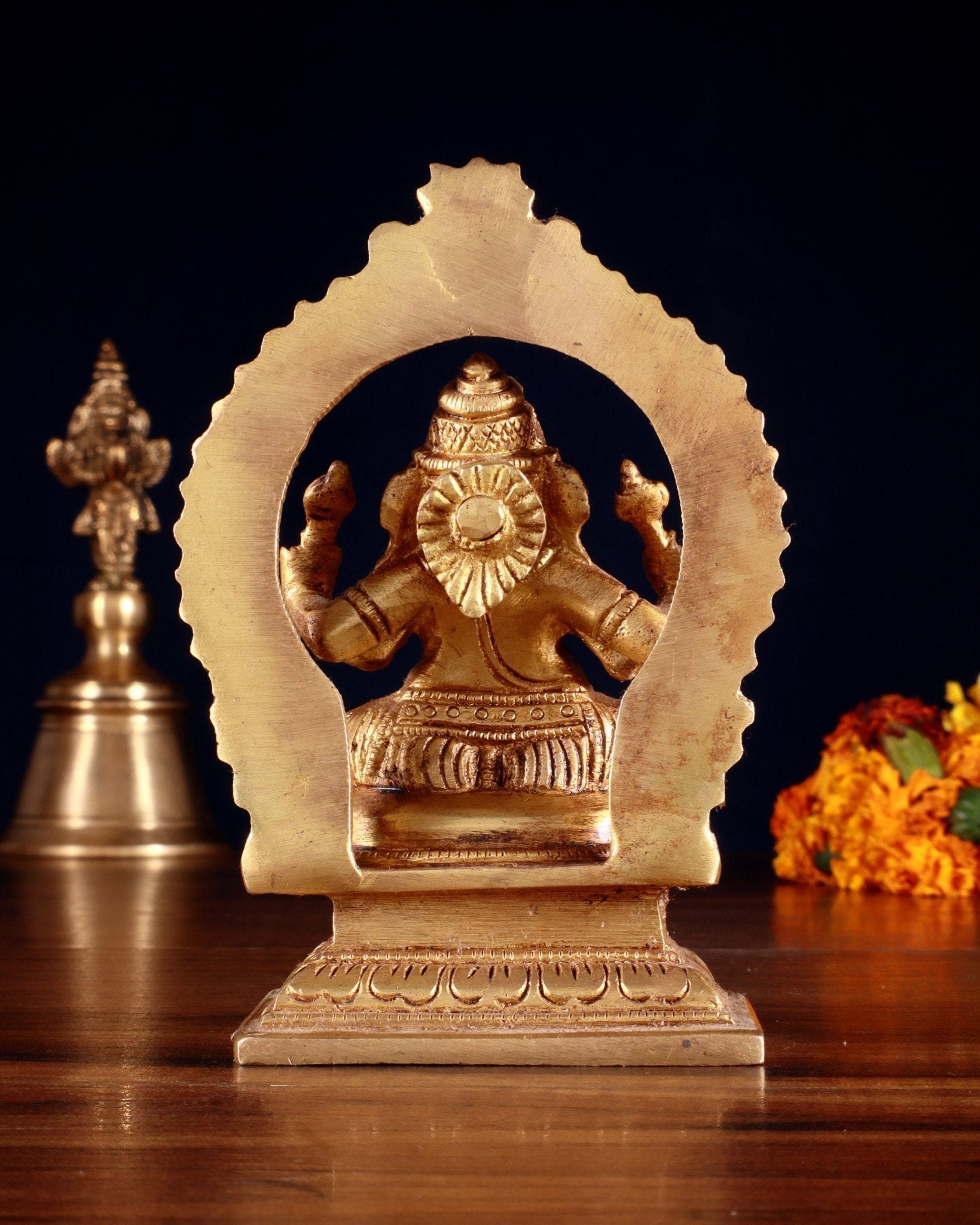 Pure Brass Dakshina Mukhi Ganesha Idol – Right Side Trunk 5"